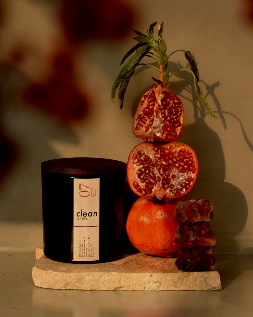 07 POME SAGE                           pomegranate | sage | sandalwood
Variants: black white amber